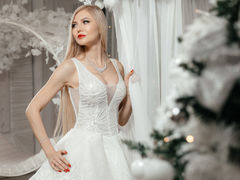 EvelinJohannes - blond female with  big tits webcam at xLoveCam