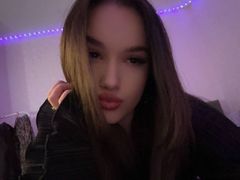 EvelinRace - female with brown hair and  small tits webcam at LiveJasmin