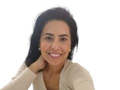 EvelineAngeles - female with black hair webcam at LiveJasmin