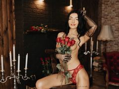 EvelineLure - female with black hair webcam at LiveJasmin