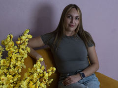 EvelineWerner - blond female webcam at LiveJasmin