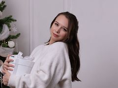 EvelynElyx - female with brown hair webcam at LiveJasmin