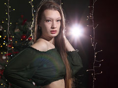 EvelynFlorence - female with brown hair webcam at LiveJasmin