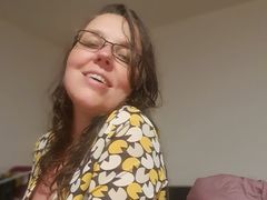 Loveatschka from LiveJasmin