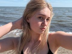 EvonTroisi from LiveJasmin