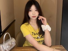 FayElsa - female with black hair and  big tits webcam at LiveJasmin