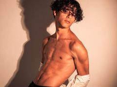 FelimWhite - male webcam at LiveJasmin