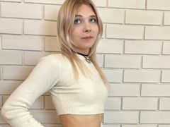 FinnaHall from LiveJasmin