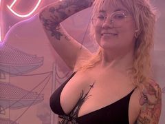 Finndomme - female webcam at LiveJasmin