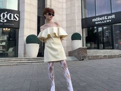 FlairCatlow - female with red hair webcam at LiveJasmin