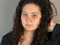 FloraHaviland - female with black hair webcam at LiveJasmin