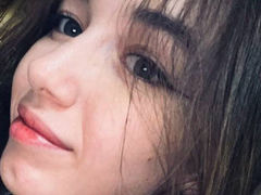 FloraSarrats from LiveJasmin