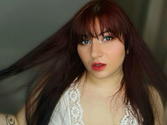 FoxiMoon - female with black hair and  big tits webcam at LiveJasmin