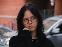 FrancieLarve - female with brown hair webcam at LiveJasmin