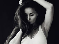 FrauRazor from LiveJasmin
