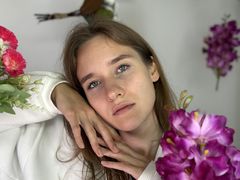 FreddieWloch - blond female webcam at LiveJasmin