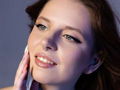 FreyaVey - female with red hair webcam at LiveJasmin