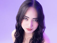 GabbieCarter - female with black hair webcam at LiveJasmin