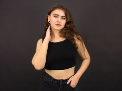 GabriellaMays - female with brown hair webcam at LiveJasmin