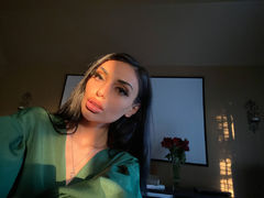 GELD - female with black hair and  small tits webcam at LiveJasmin