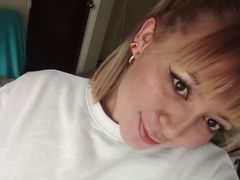 GemaTargaryen - female with brown hair webcam at LiveJasmin