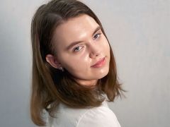 GennaBraddy from LiveJasmin