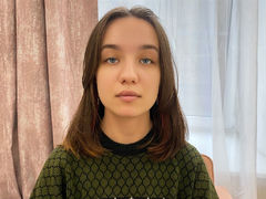 GiaRicco - female with brown hair webcam at LiveJasmin