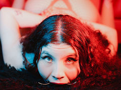 GiannaNicolle - female with brown hair webcam at LiveJasmin