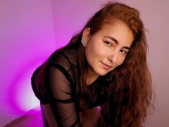 GiarellaCampbell - female with red hair webcam at LiveJasmin