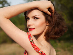 AmelieOnline - female with red hair webcam at LiveJasmin