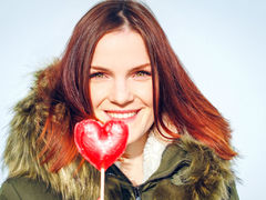 AmelieOnline - female with red hair webcam at LiveJasmin