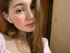 GlennaBooton - female webcam at LiveJasmin