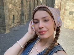 GlindaSankar - blond female webcam at LiveJasmin