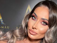 GoddessMia - female with brown hair and  big tits webcam at LiveJasmin