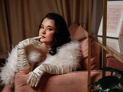GraceMumford - female with black hair webcam at LiveJasmin
