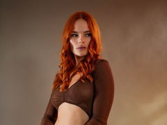 GraceTorn - female with red hair webcam at LiveJasmin