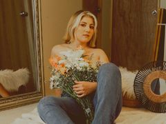 GregoriaTonelli - blond female webcam at LiveJasmin