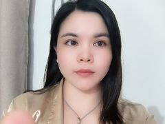 GuYuey from LiveJasmin