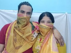 Gudhiya - couple webcam at LiveJasmin