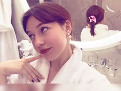 GudrunManzone from LiveJasmin