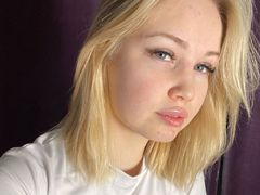 GuinevereDenley from LiveJasmin