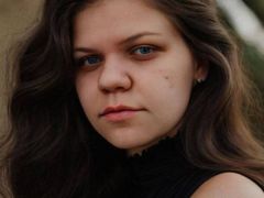 GwenSparrow - blond female webcam at LiveJasmin