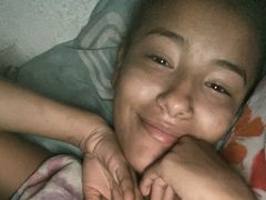 HadeSmit - female with black hair and  small tits webcam at LiveJasmin