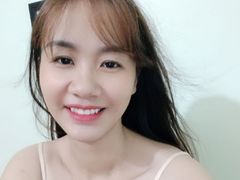 AmyAurora - female with brown hair and  big tits webcam at LiveJasmin