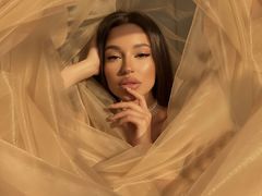 HanaRoss - blond female webcam at LiveJasmin