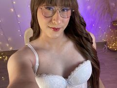 HannaCoopers - shemale with brown hair webcam at LiveJasmin