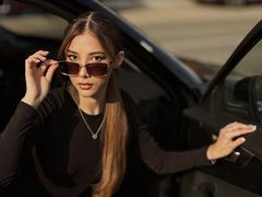 HannahKale - female with brown hair webcam at LiveJasmin