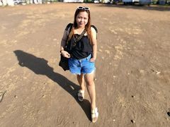 HannaNewell - female with black hair webcam at LiveJasmin