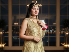 HannahHeer - female with black hair and  big tits webcam at LiveJasmin