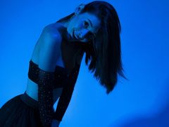 HannahHenn - female with brown hair and  small tits webcam at LiveJasmin